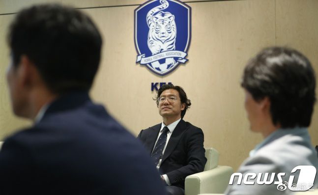 年轻老师6大胸女教师
